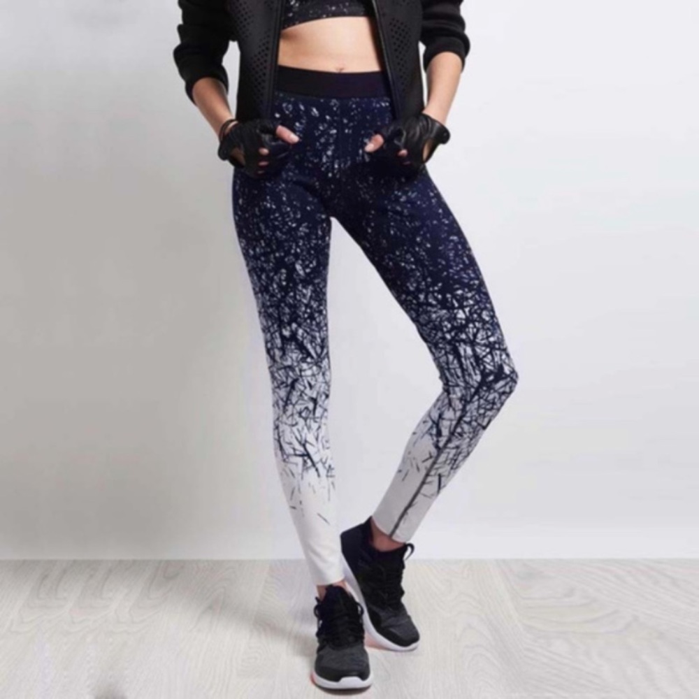 Deep blue and white sublimation leggings